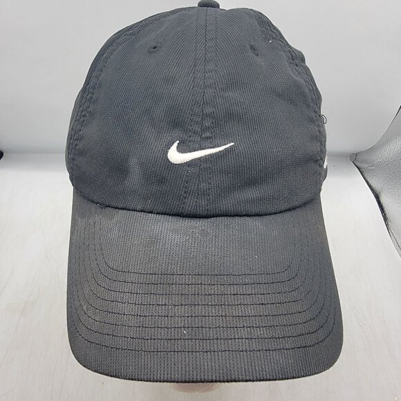 Nike Adults Black Baseball Hat Cap Adjustable Casual Athletic Outdoors Comfort